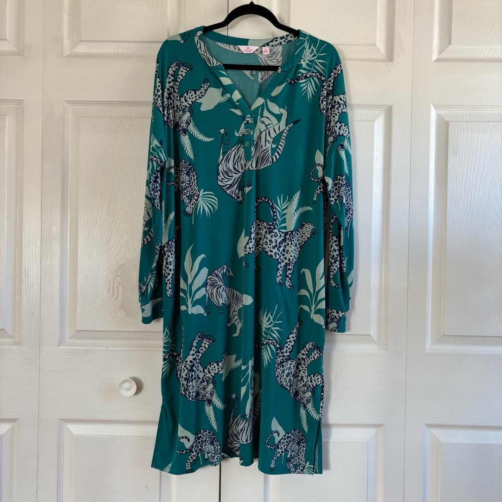 Breezies Lounge Blissful‎ Henley Knit Sleep Dress Green Cats L Leopard Novelty